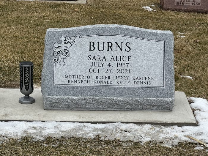 Burns, Sara - Decorah Memorial